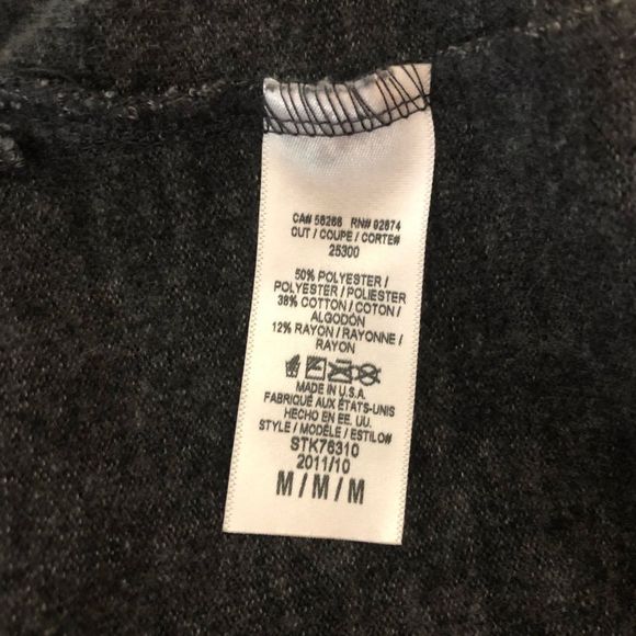 Splendid Grey Metallic Sequin 3/4 Sleeve Wide Neck Sweater size Medium - Picture 9 of 12